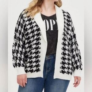 TORRID Shawl Open Front Long Sleeve Houndstooth Cardigan
